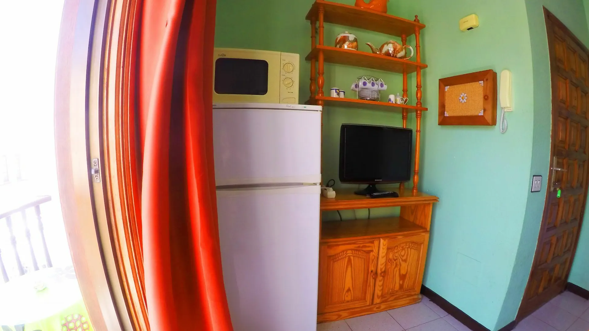 Ferienwohnung Av Suecia 1º Izquierda Arona