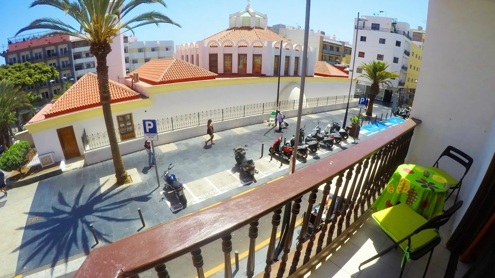 Apartment Ferienwohnung Av Suecia 1º Izquierda Arona  Spanien